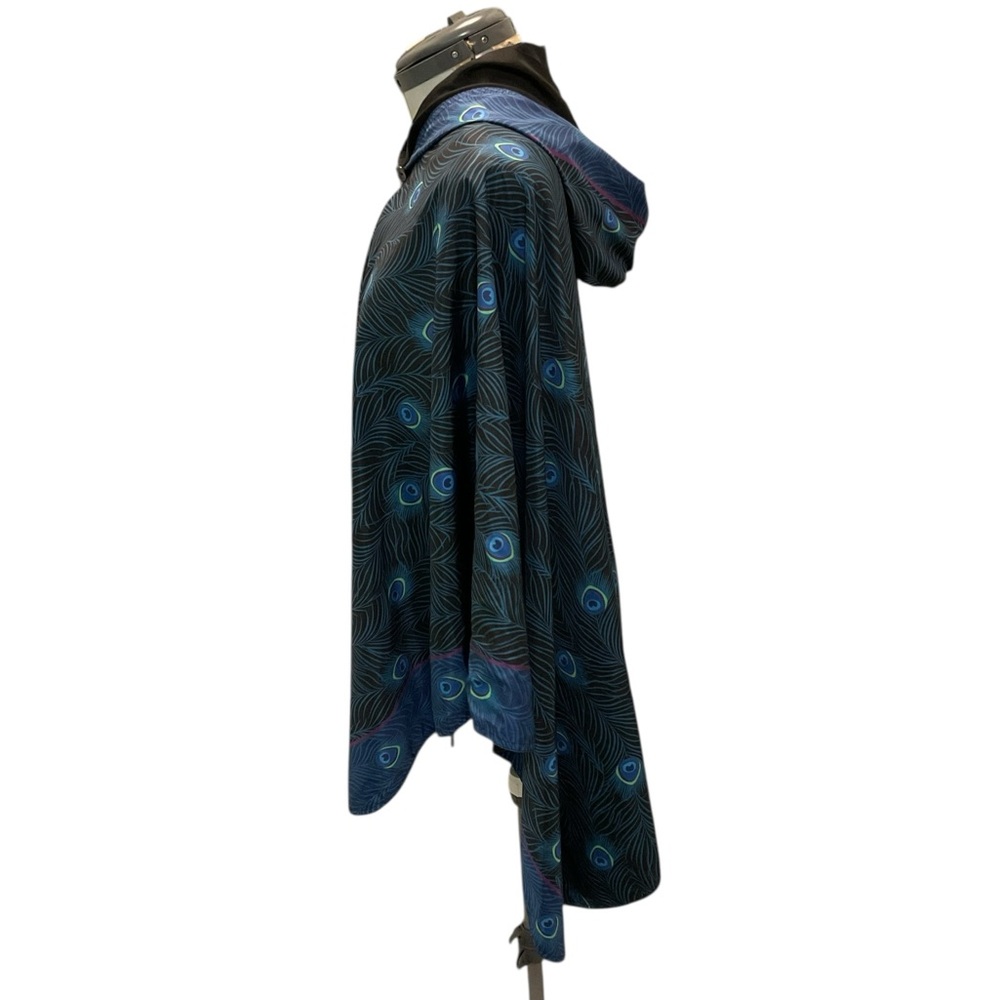Raincaper reversible hooded rain proof poncho - Picture 5 of 8
